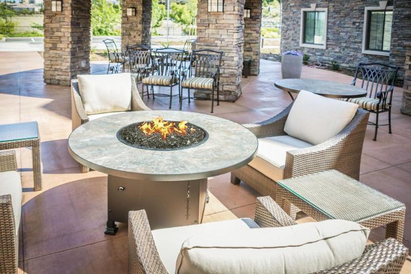 Hotel Fairfield & By Marriott Sacramento 3*