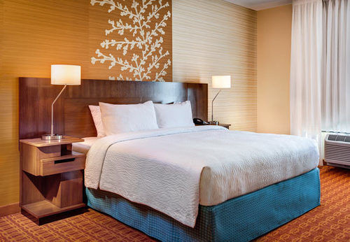 Hotel Fairfield & By Marriott Sacramento 3*
