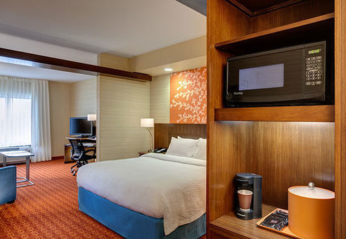 Hotel Fairfield & By Marriott Sacramento 3*
